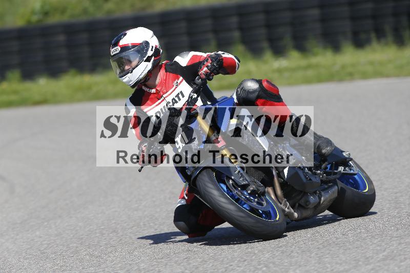 /12 30.04.2025 Speer Racing ADR/Gruppe gruen/911